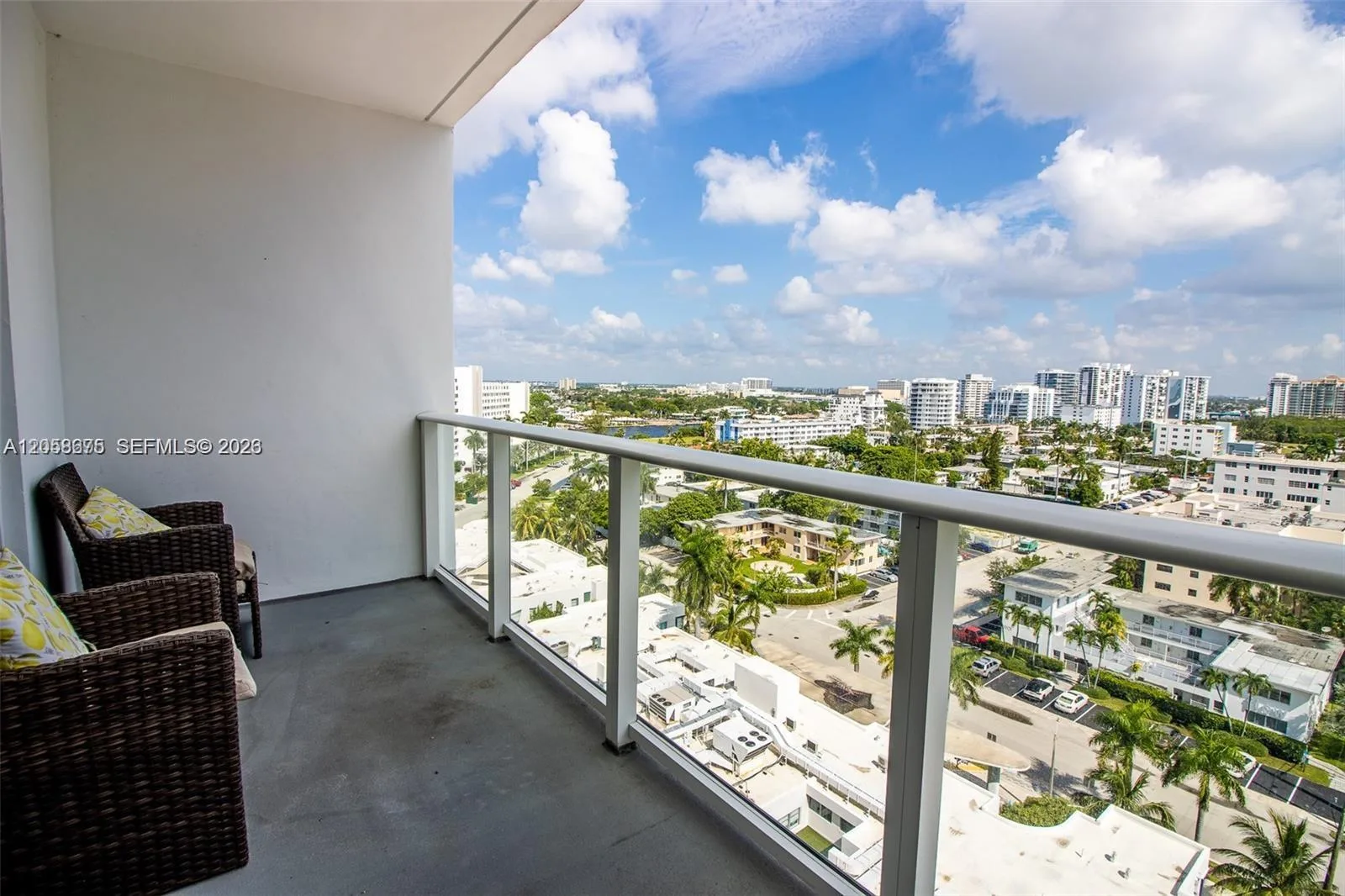 401 N Birch Rd # 1113, Fort Lauderdale, FL 33304 photo 2