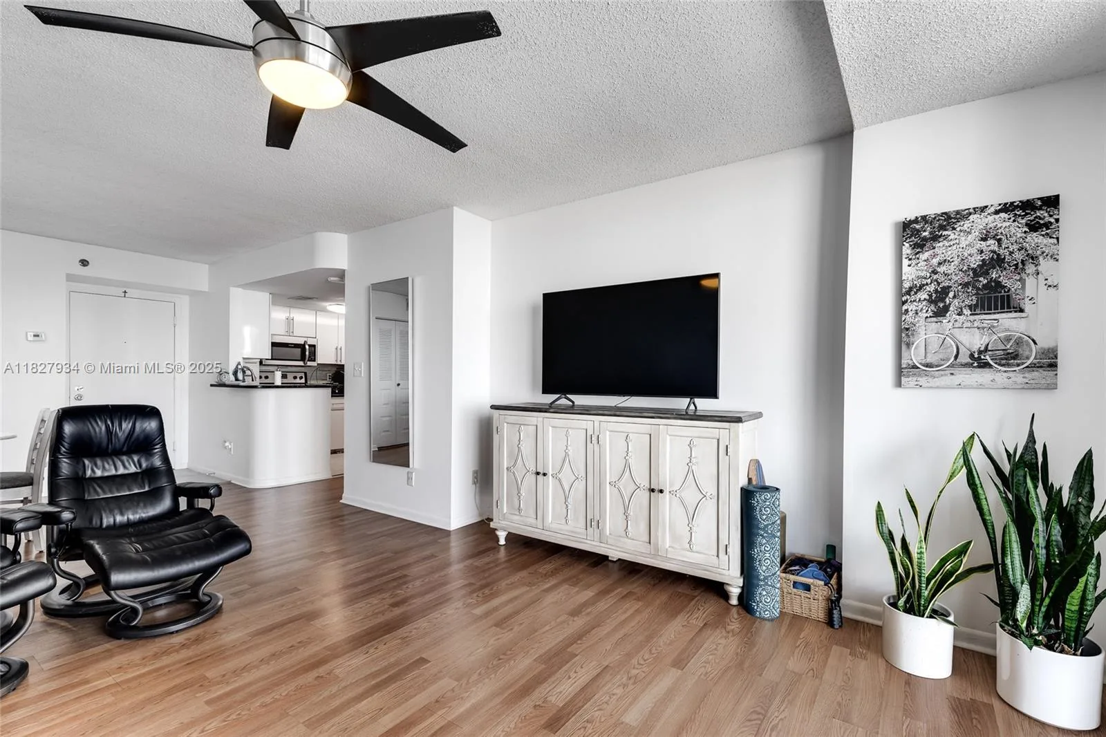 770 Claughton Island Dr # 1210, Miami, FL 33131 photo 8