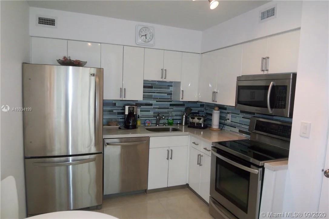 5161 COLLINS AV # 806, Miami Beach, FL 33140 photo 12