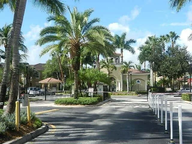 4870 Bonsai Circle # 200, Palm Beach Gardens, FL 33418