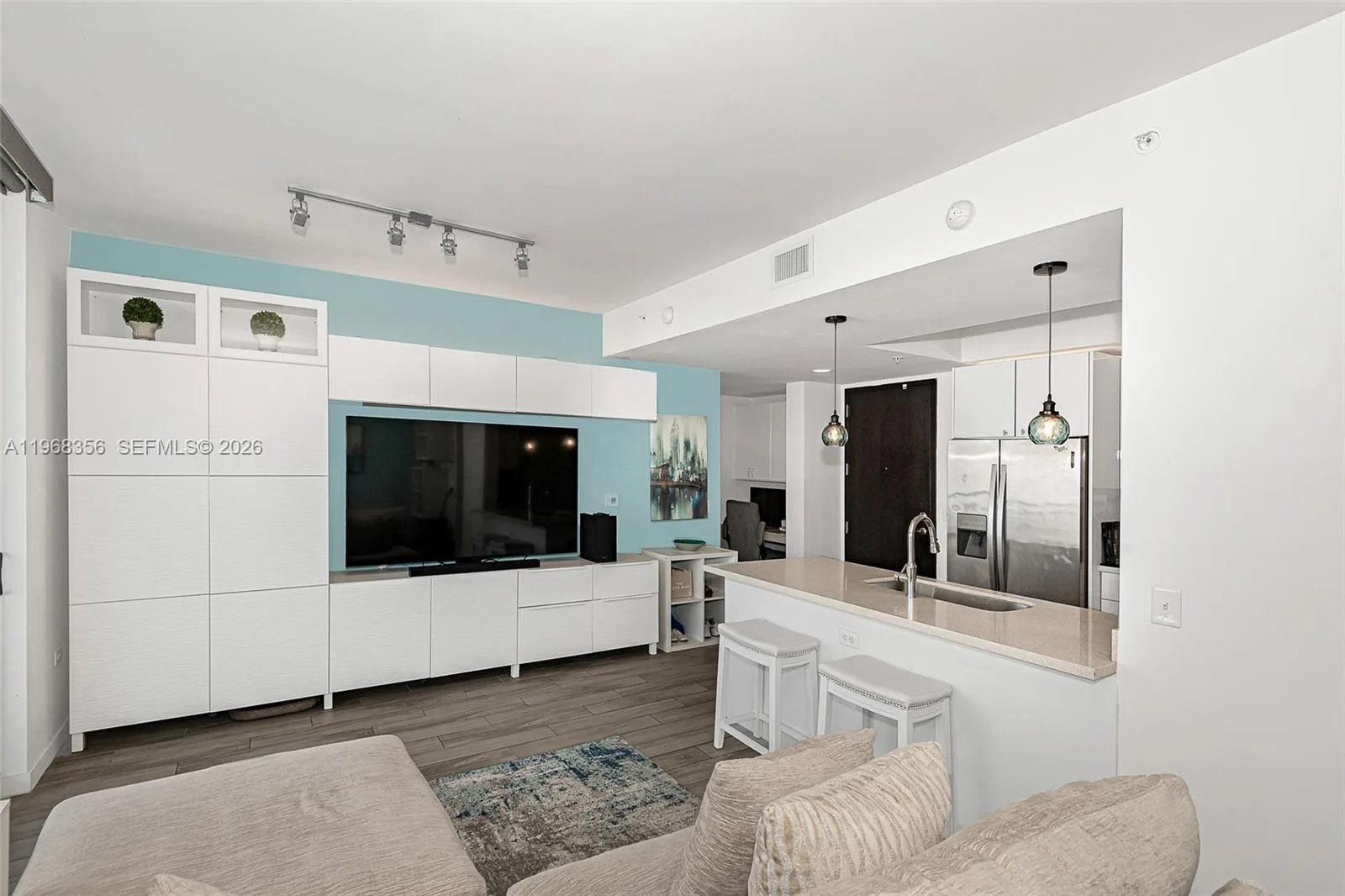 999 SW 1st Ave # 3215, Miami, FL 33130 photo 7