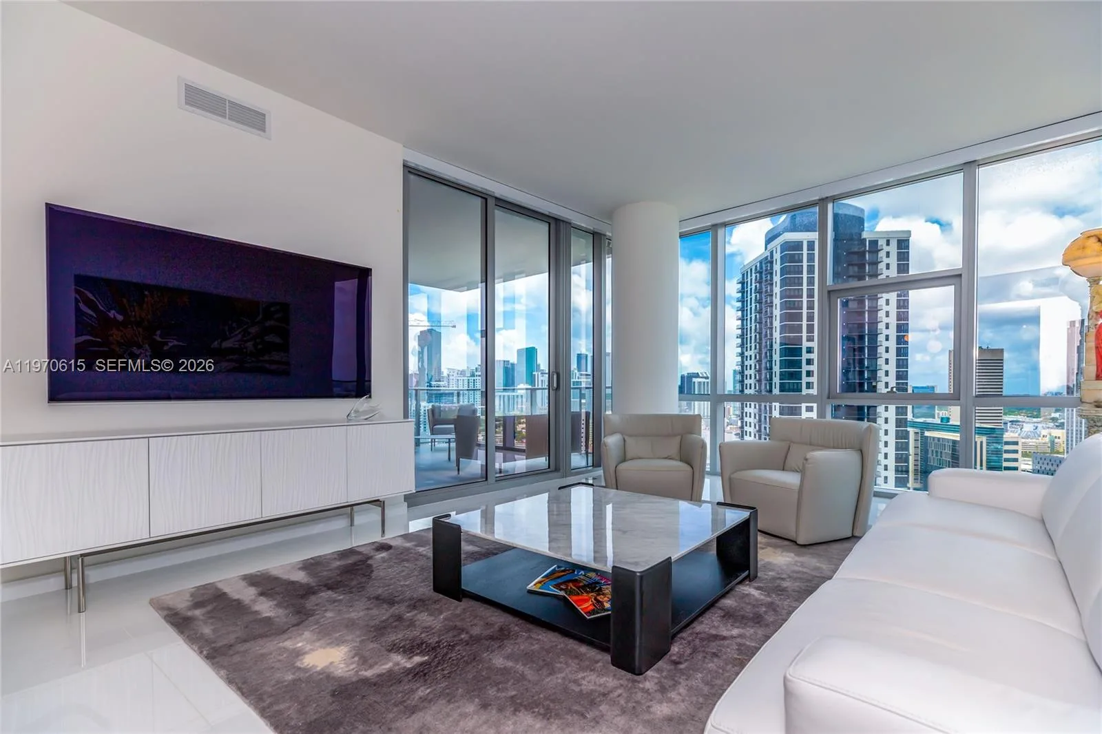 851 NE 1st Ave # 2812, Miami, FL 33132 photo 11