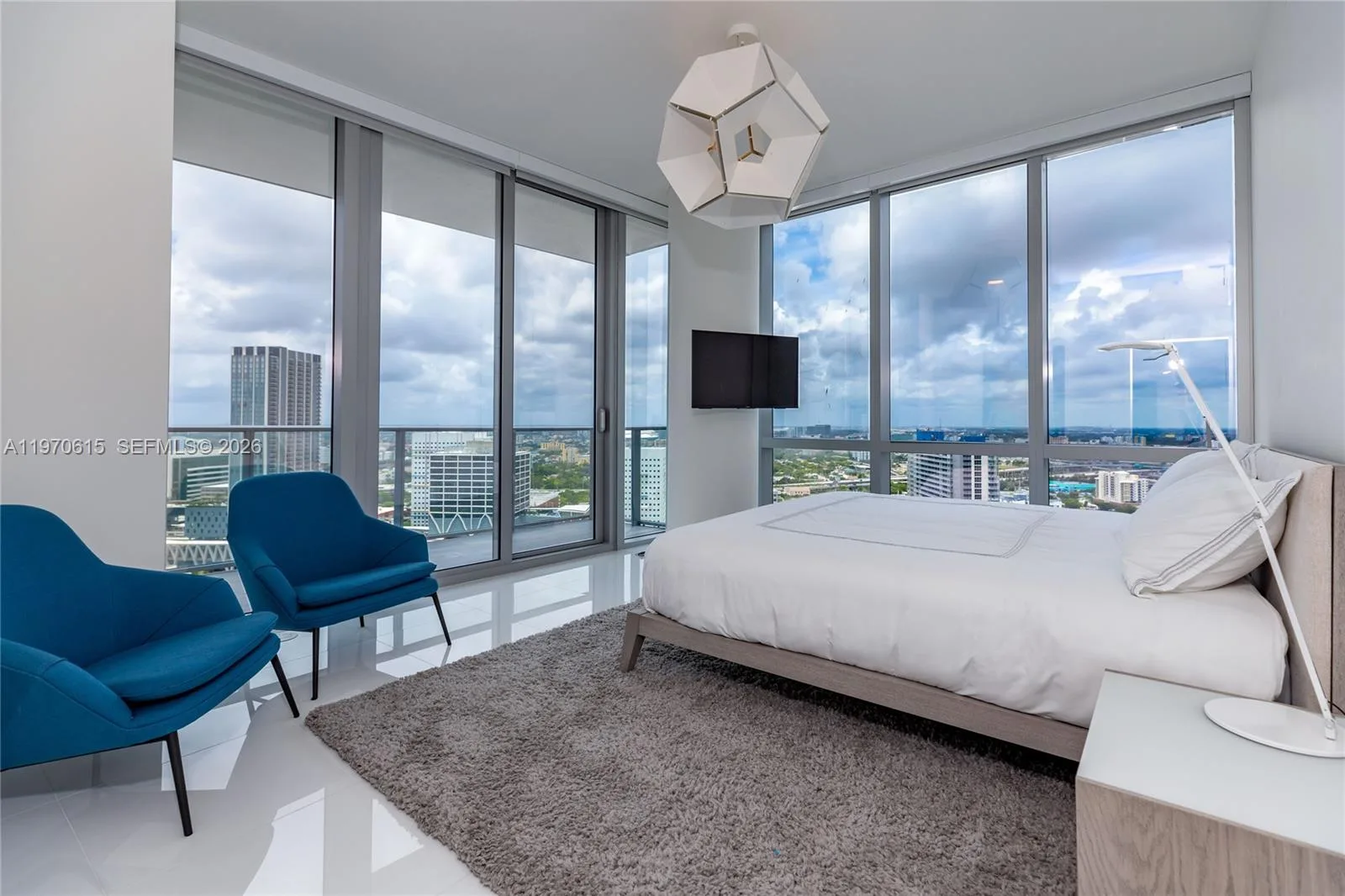 851 NE 1st Ave # 2812, Miami, FL 33132 photo 12