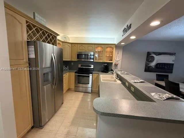 3725 S Ocean Dr # 605, Hollywood, FL 33019 photo 3