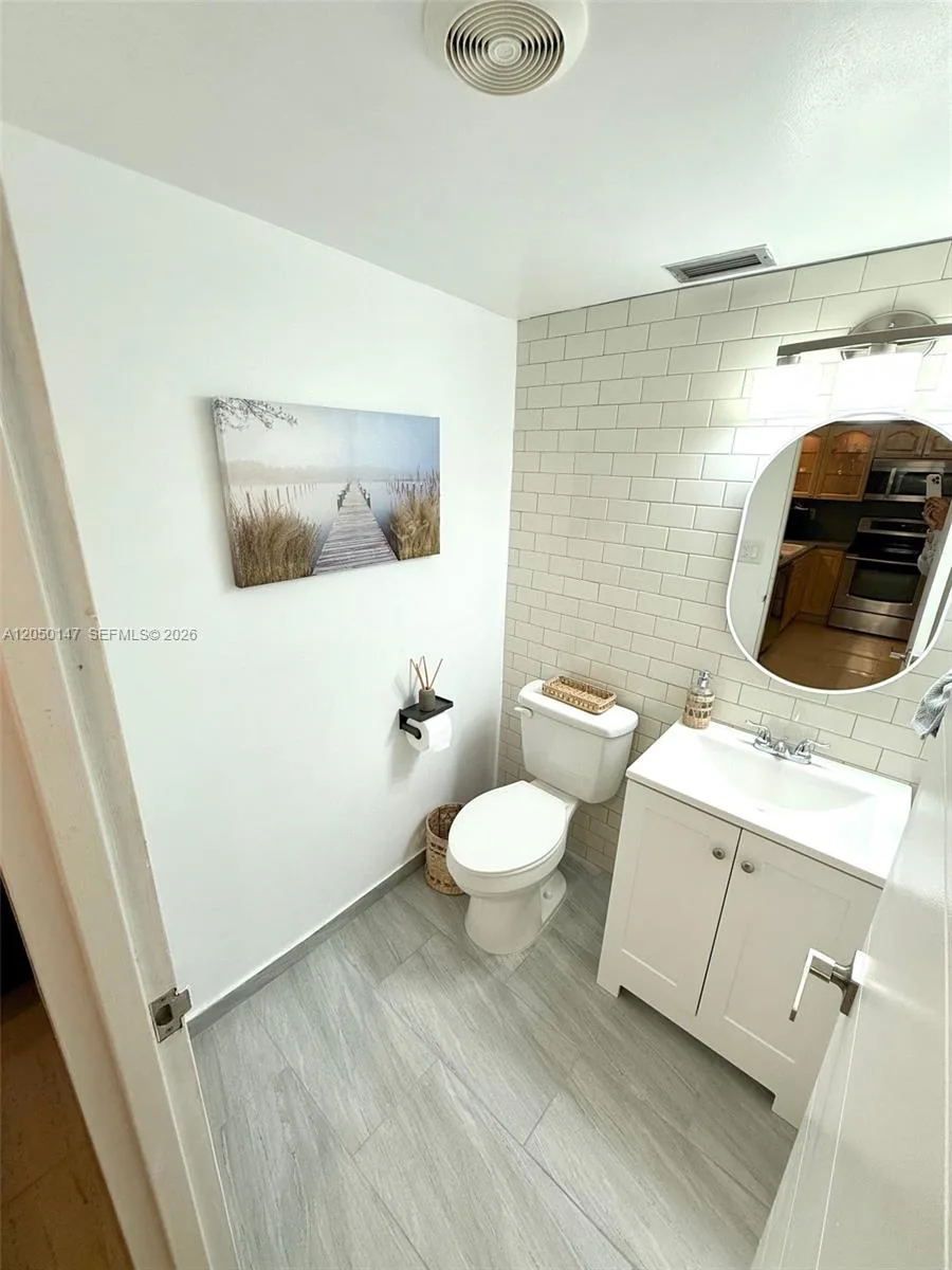3725 S Ocean Dr # 605, Hollywood, FL 33019 photo 6