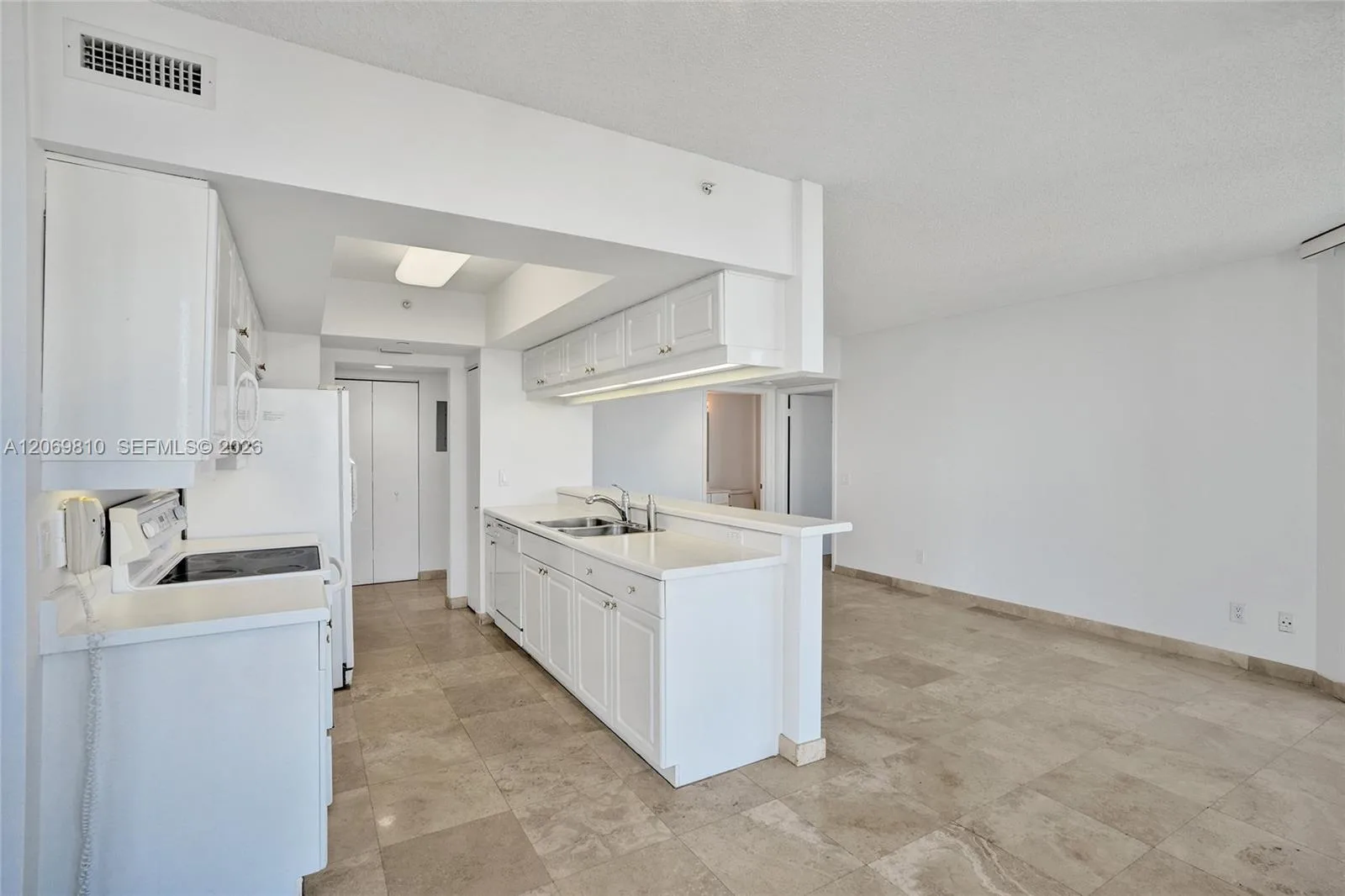 21205 Yacht Club Dr # 2310, Aventura, FL 33180 photo 10