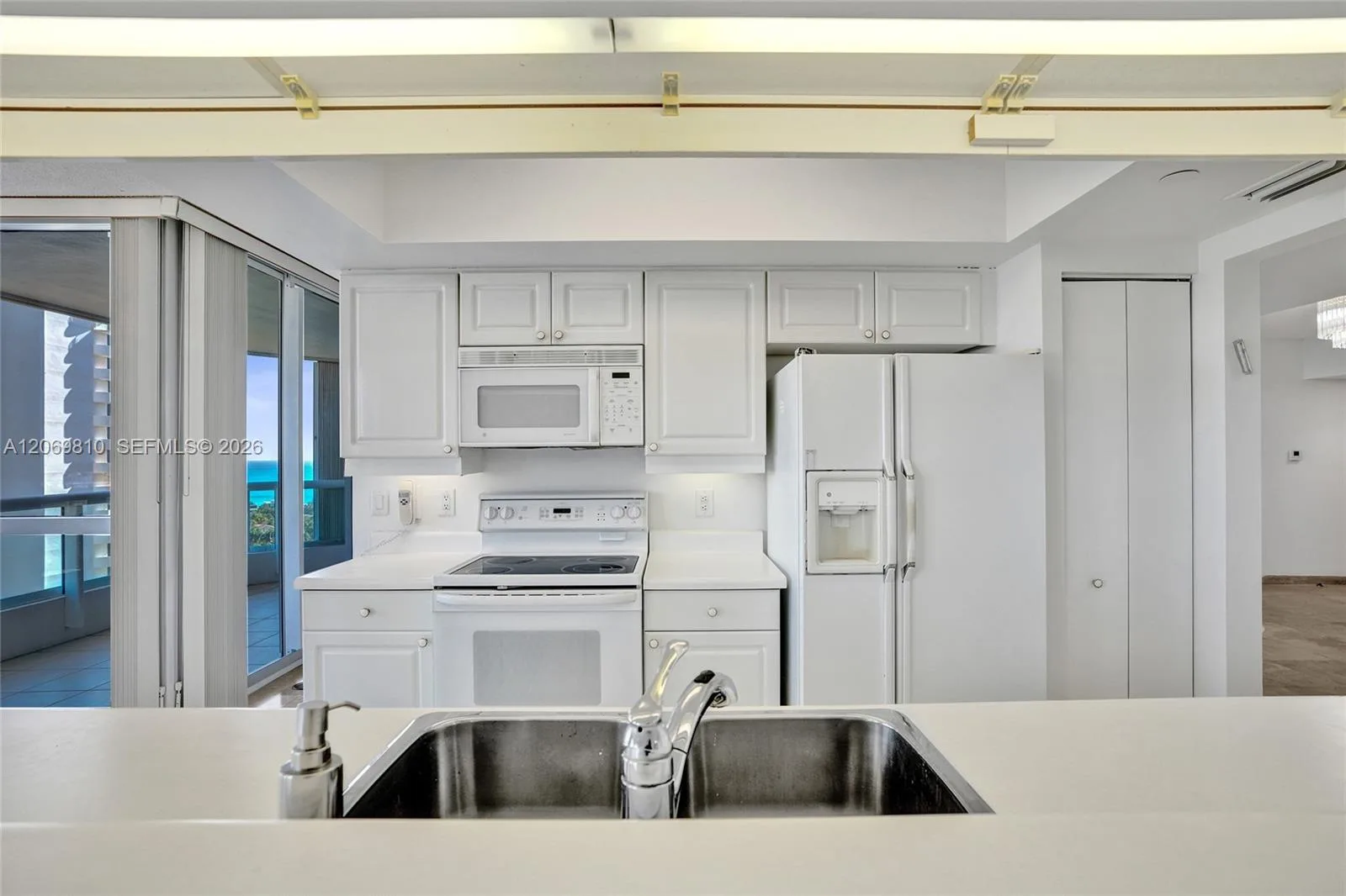 21205 Yacht Club Dr # 2310, Aventura, FL 33180 photo 12