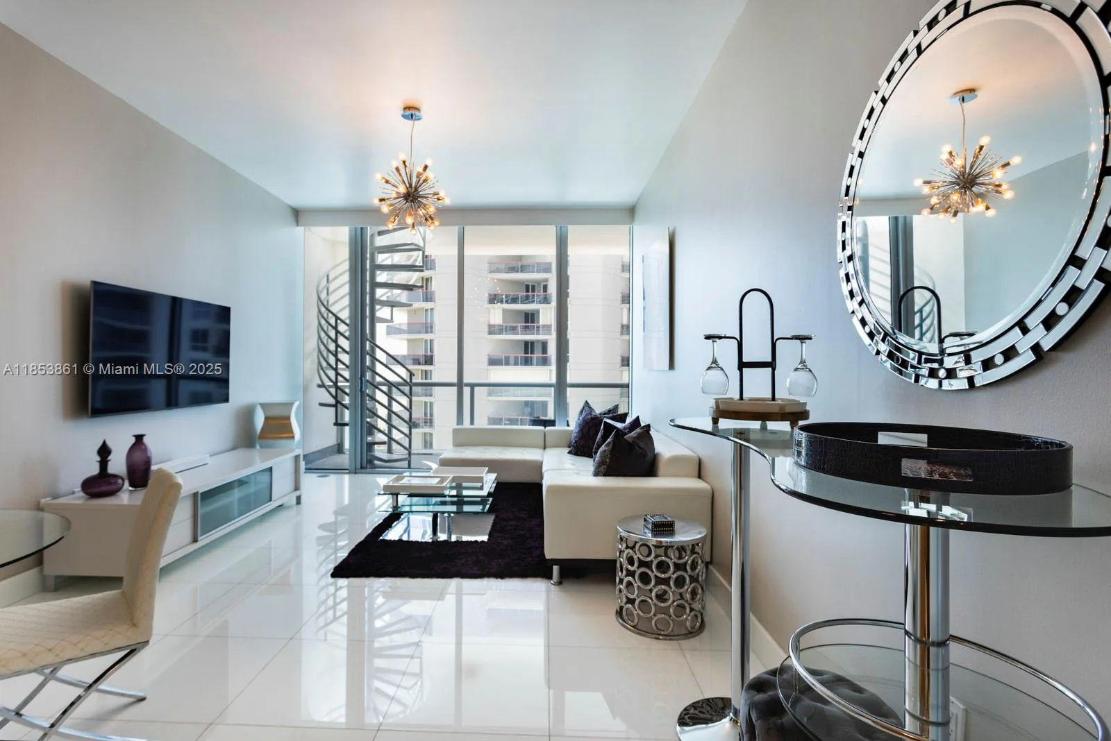6799 Collins Ave # 507, Miami Beach, FL 33141 photo 2