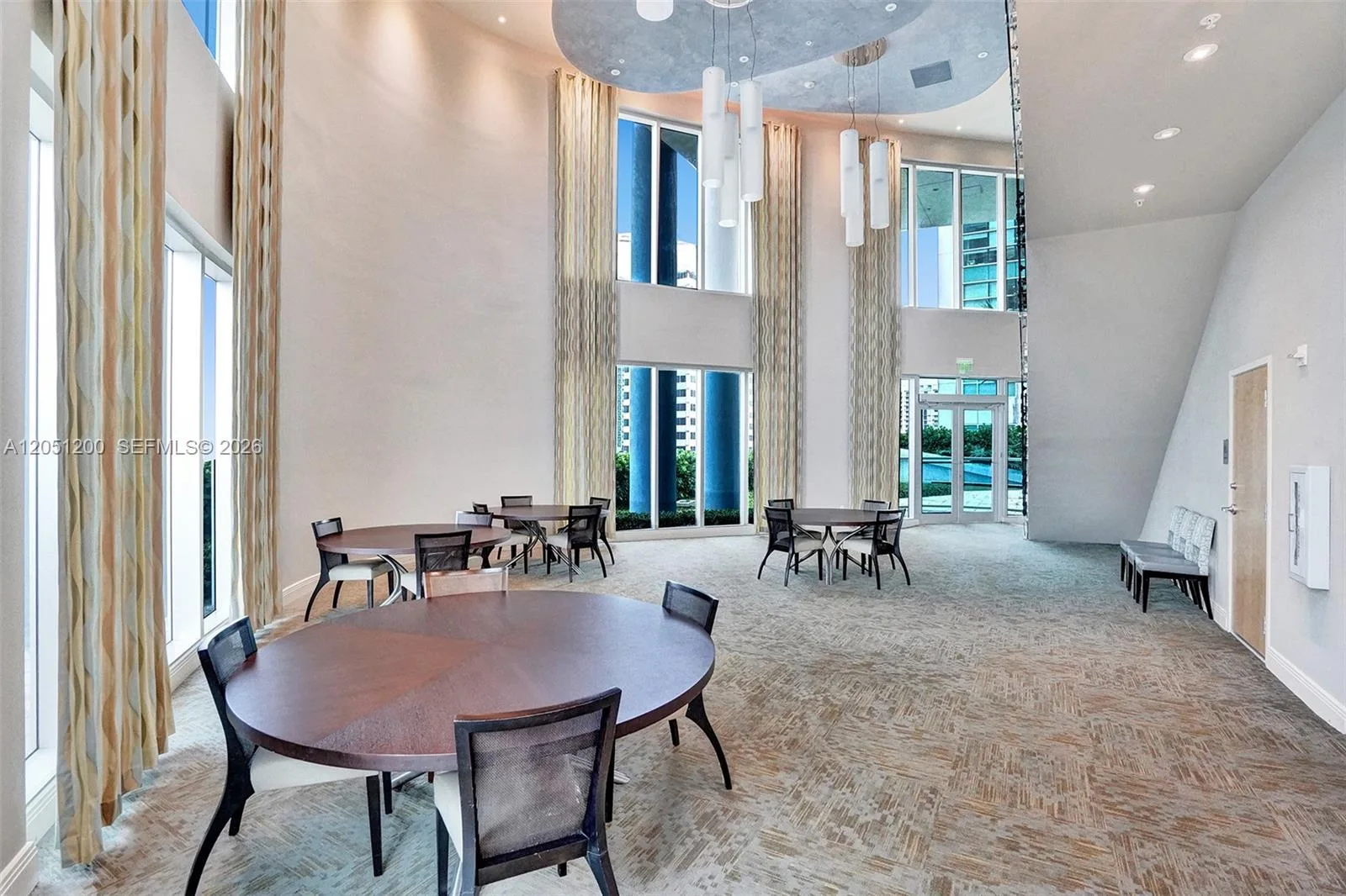 185 SW 7th St # 2603, Miami, FL 33130 photo 4