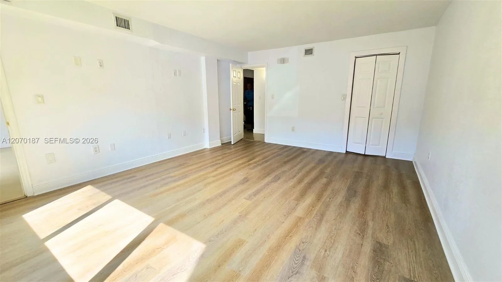6990 NW 186th St # 4-111, Hialeah, FL 33015 photo 8