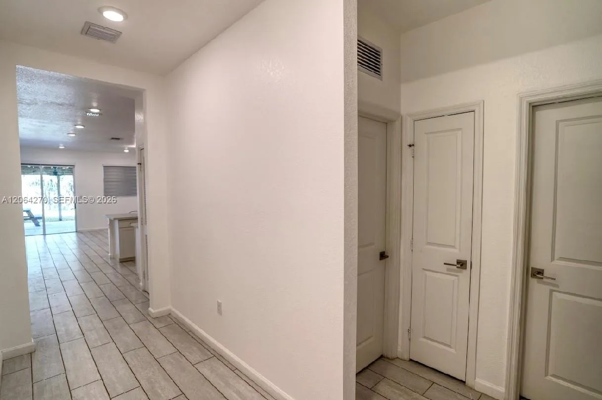 30600 SW 193rd Ave, Homestead, FL 33030 photo 4
