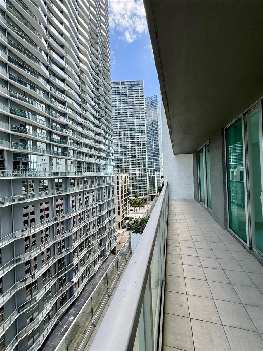55 SE 6th St # 1201, Miami, FL 33131 photo 11