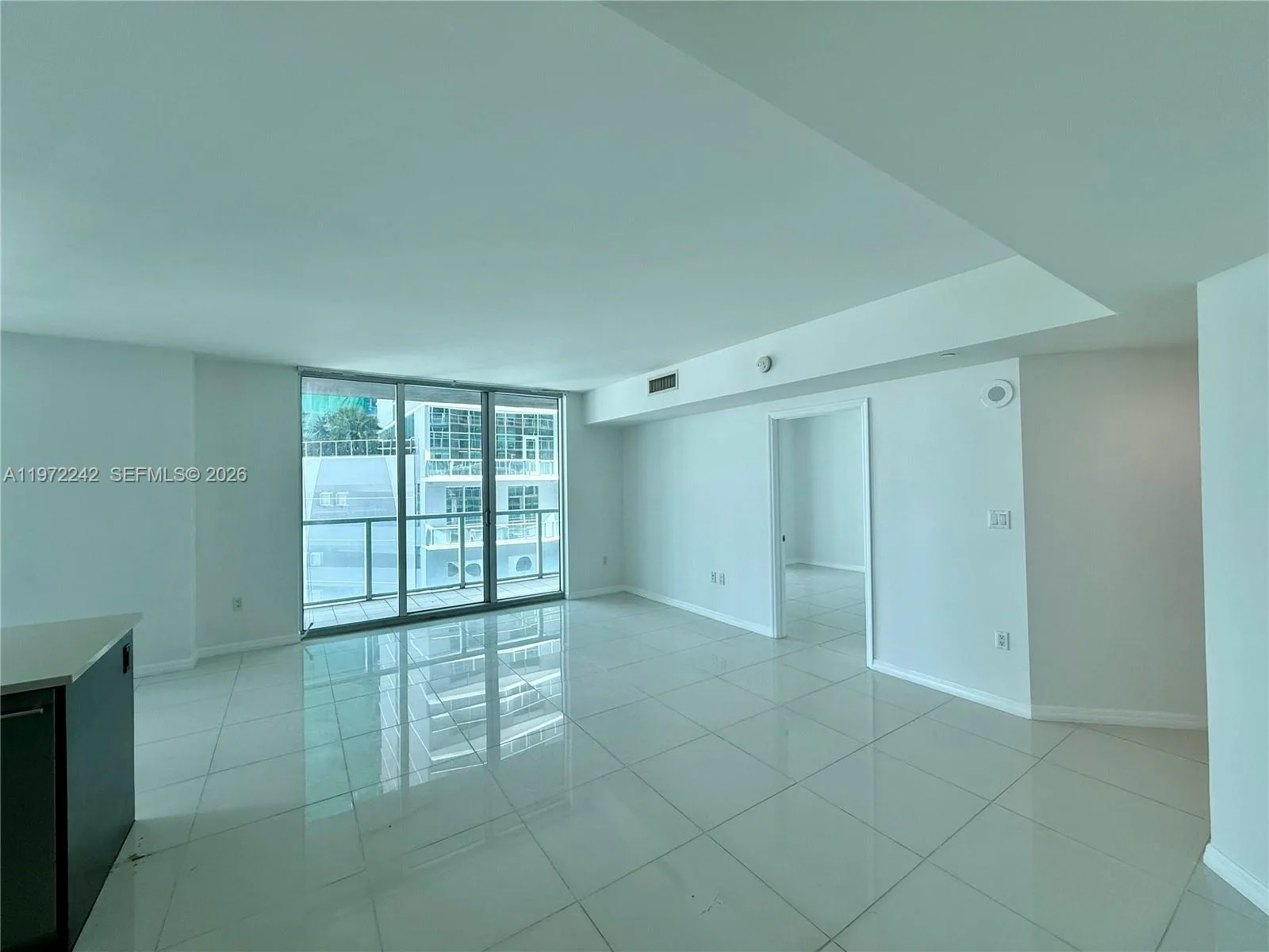 55 SE 6th St # 1201, Miami, FL 33131 photo 2