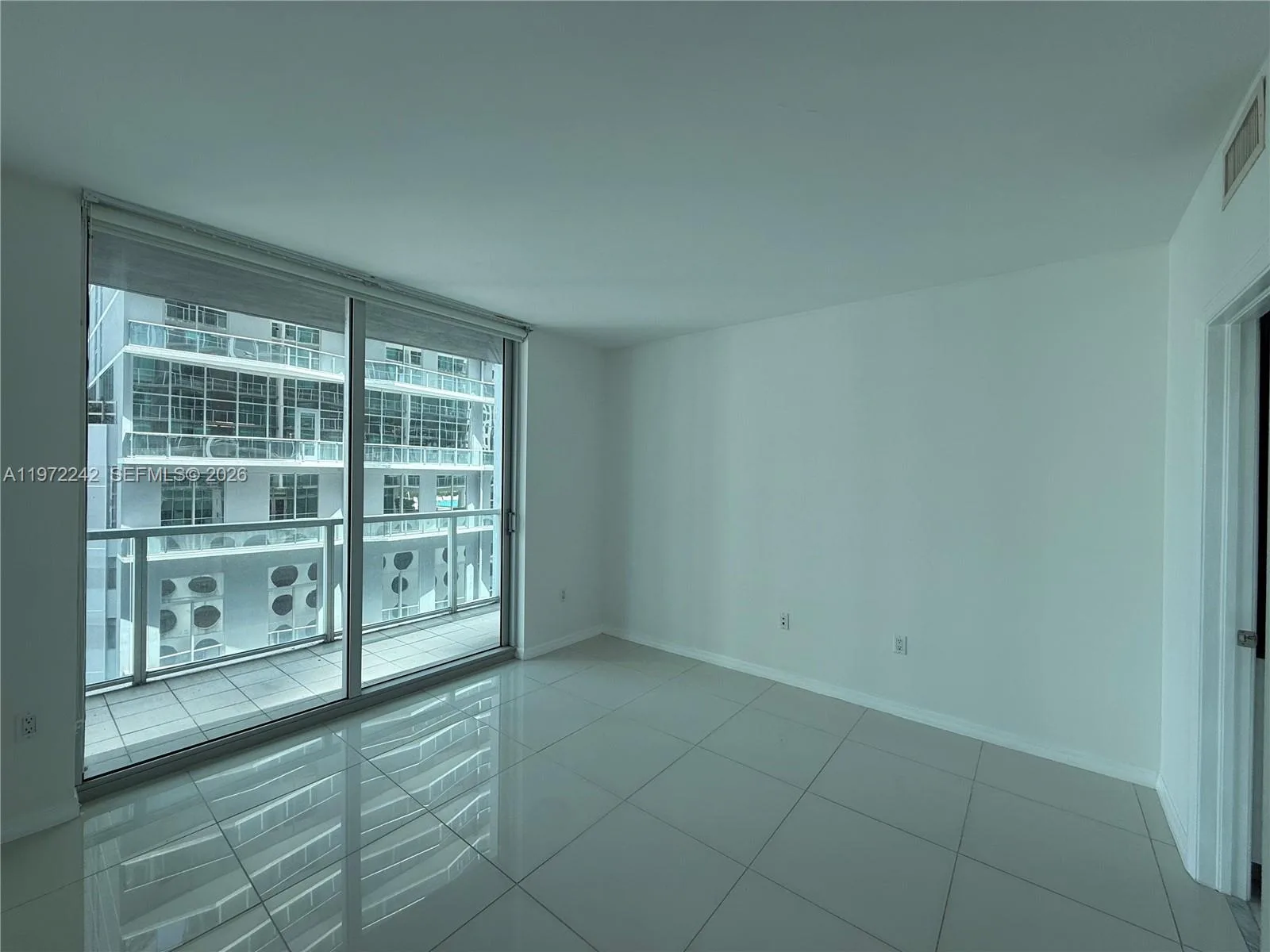 55 SE 6th St # 1201, Miami, FL 33131 photo 3