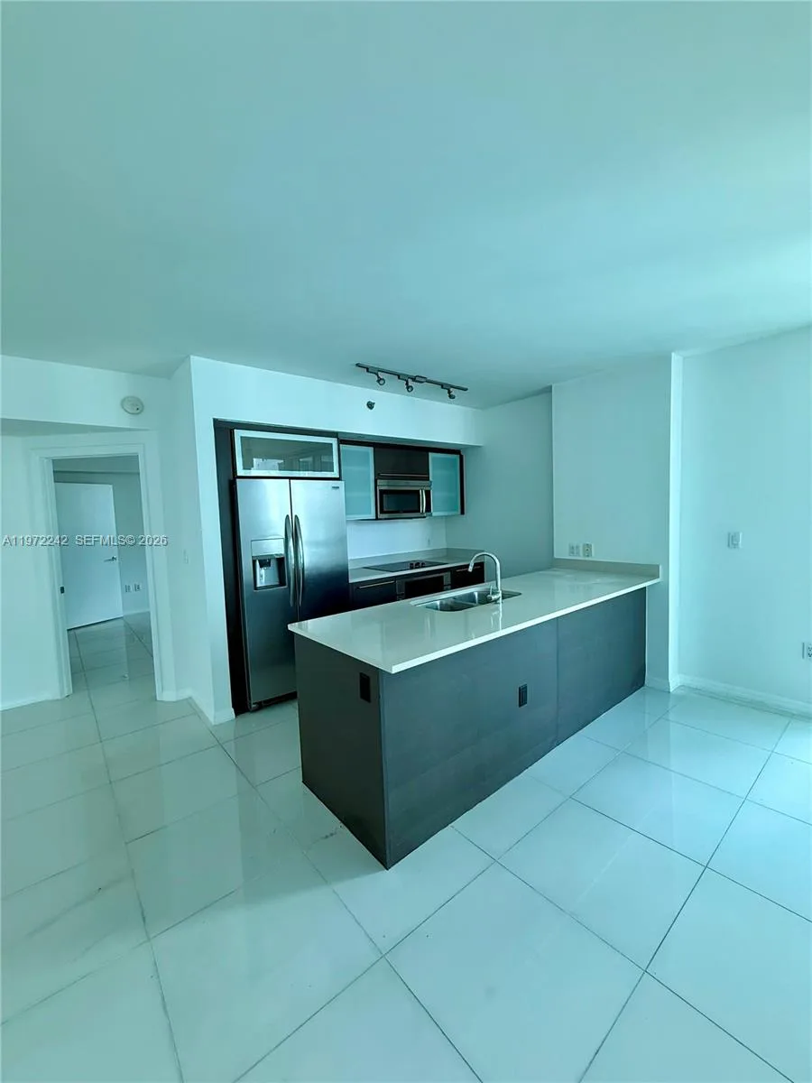 55 SE 6th St # 1201, Miami, FL 33131 photo 4