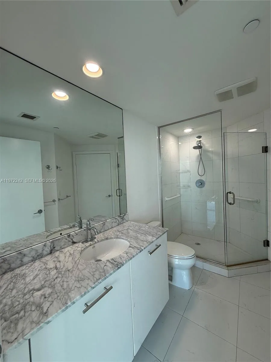 55 SE 6th St # 1201, Miami, FL 33131 photo 8