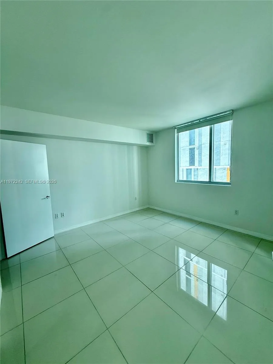 55 SE 6th St # 1201, Miami, FL 33131 photo 9