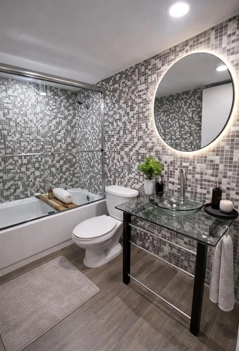 911 E Ponce De Leon Blvd # 403, Coral Gables, FL 33134 photo 3