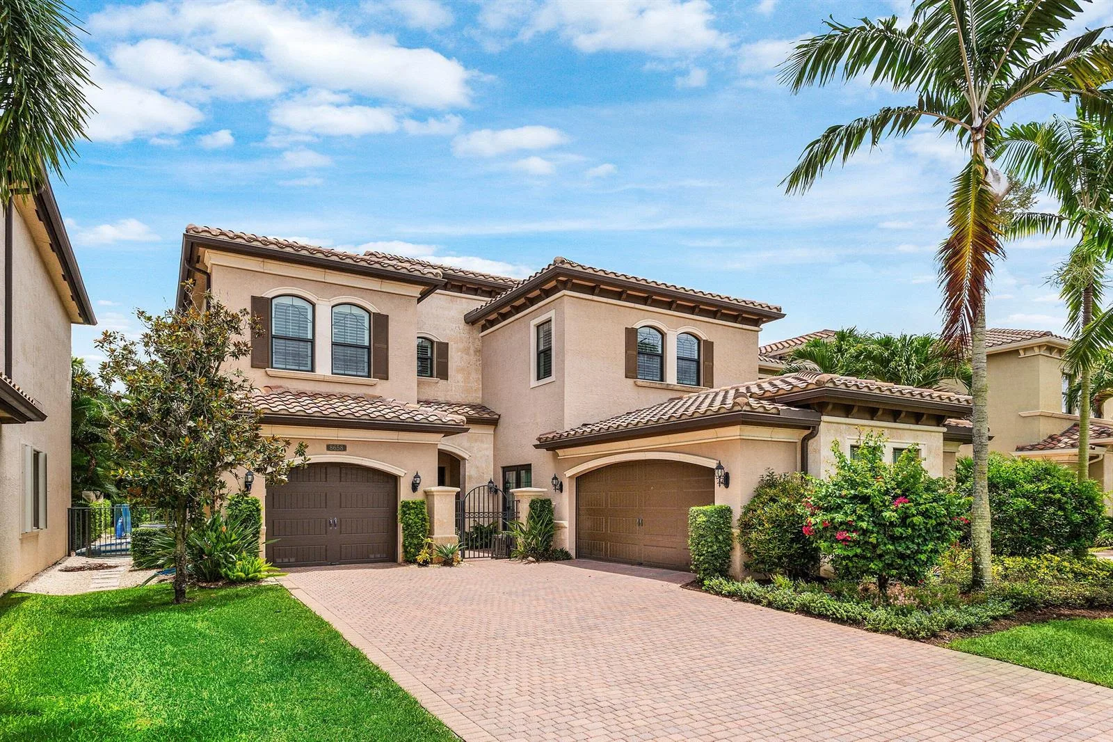 8658 Lewis River Road, Delray Beach, FL 33446