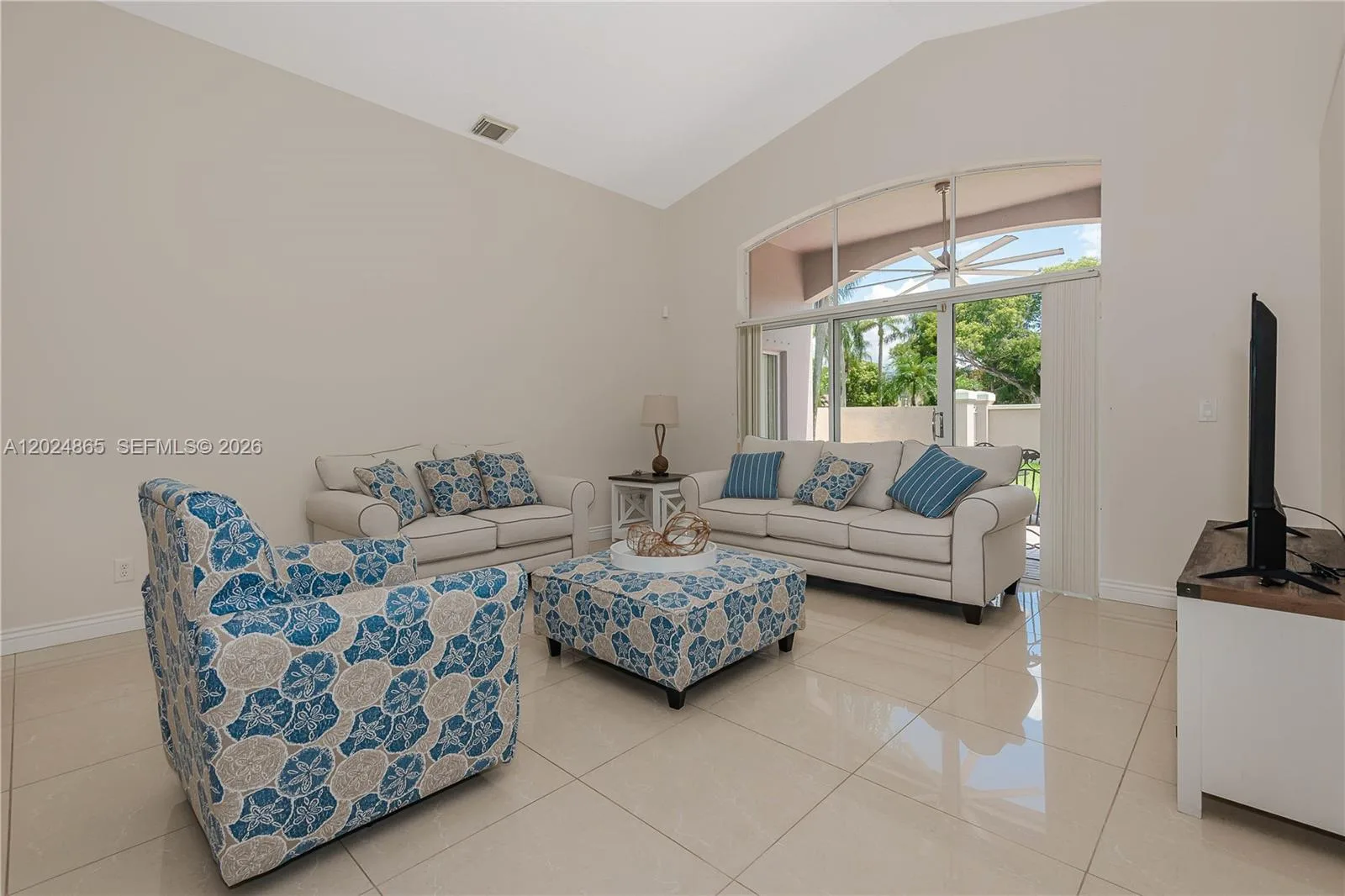 16269 SW 6th St, Pembroke Pines, FL 33027 photo 6