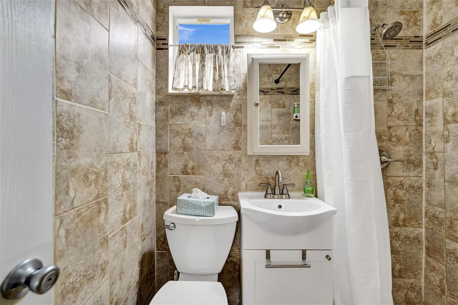 329 Connecticut Street # 107, Hollywood, FL 33019 photo 12