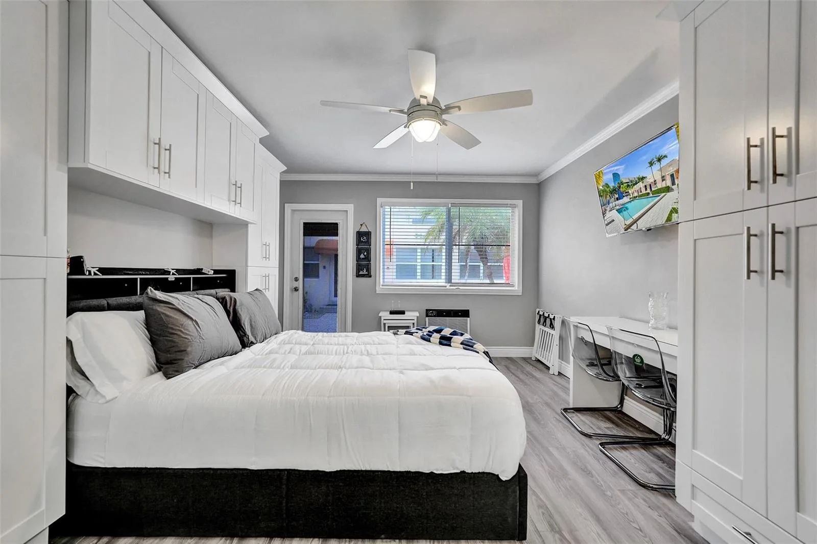 329 Connecticut Street # 107, Hollywood, FL 33019 photo 4