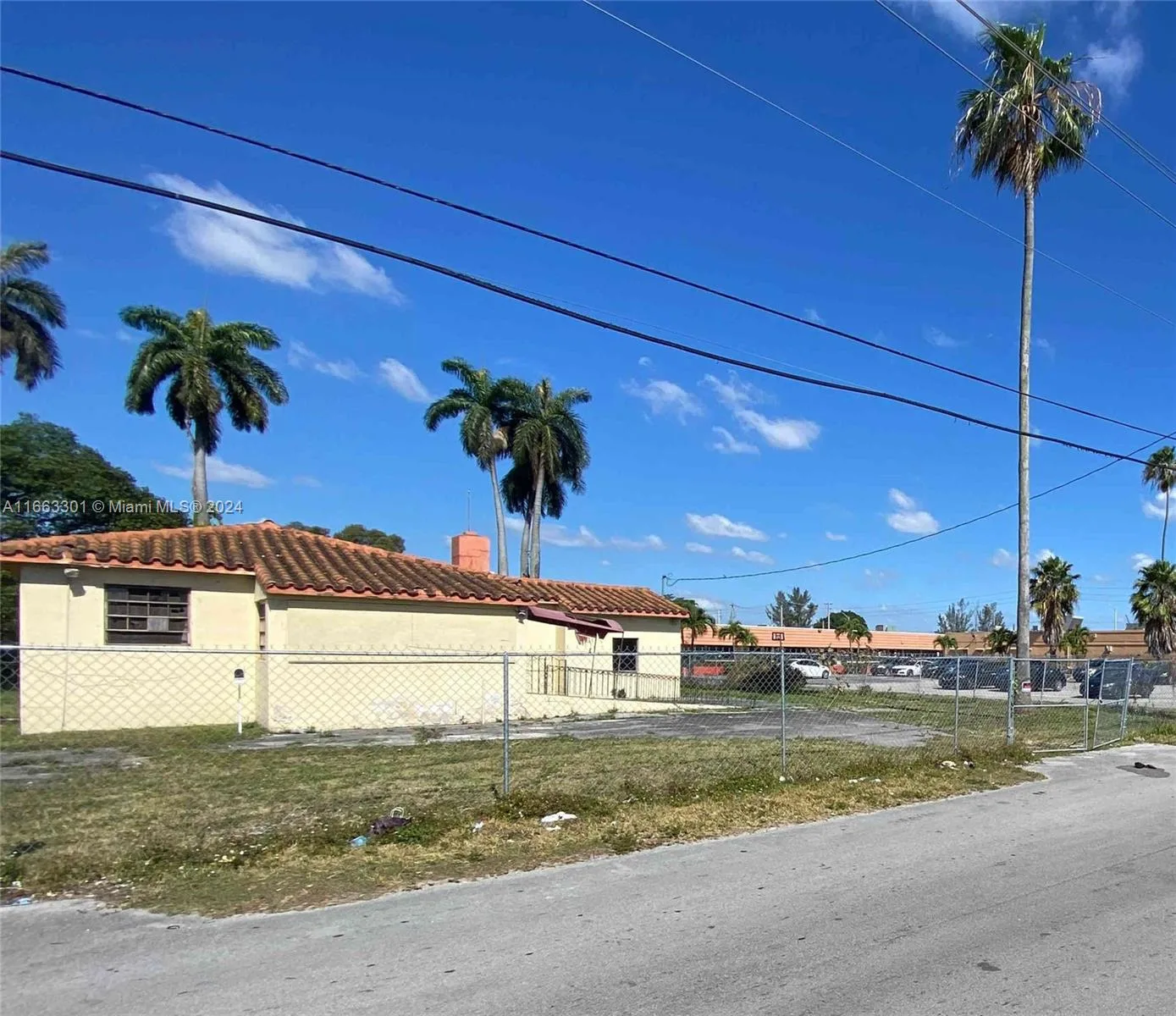 13400 Alexandria Dr, Opa-Locka, FL 33054 photo 2