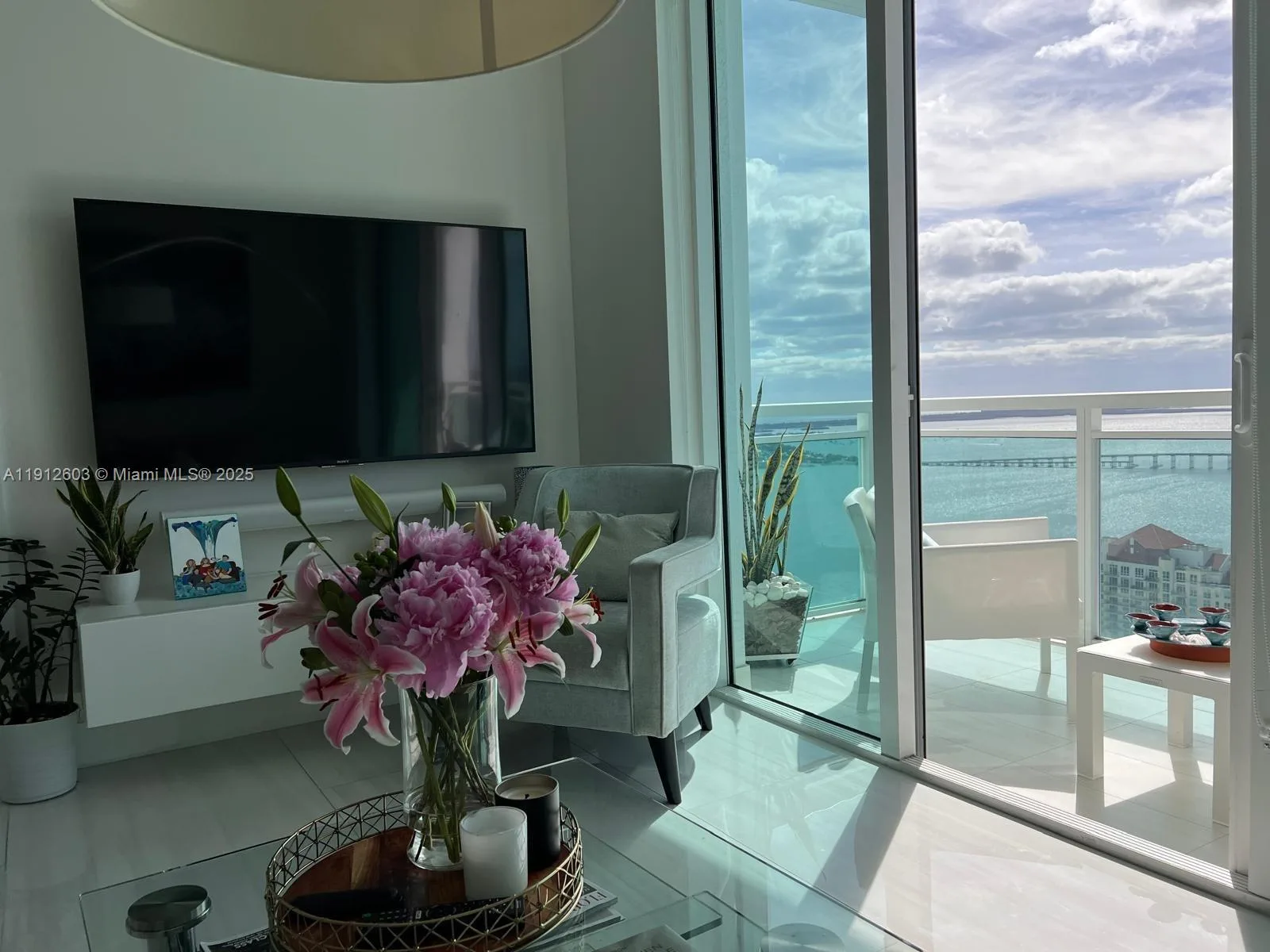 950 Brickell Bay Dr # 5307, Miami, FL 33131 photo 3