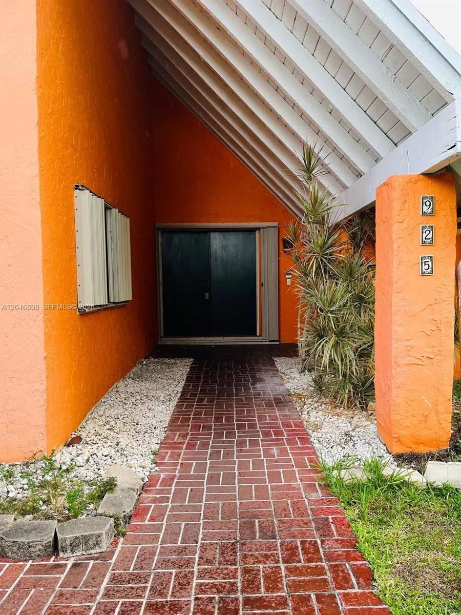 925 NE 207th Ter # 0, Miami, FL 33179 photo 2