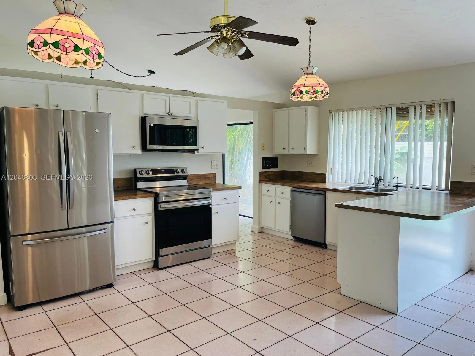 925 NE 207th Ter # 0, Miami, FL 33179 photo 7