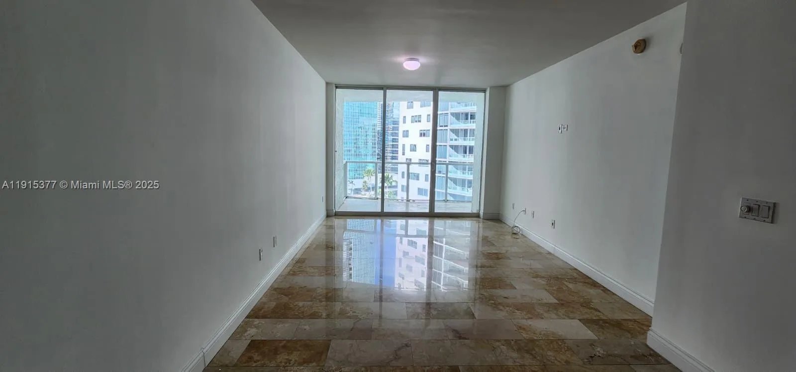 218 SE 14th St # 1904, Miami, FL 33131 photo 6