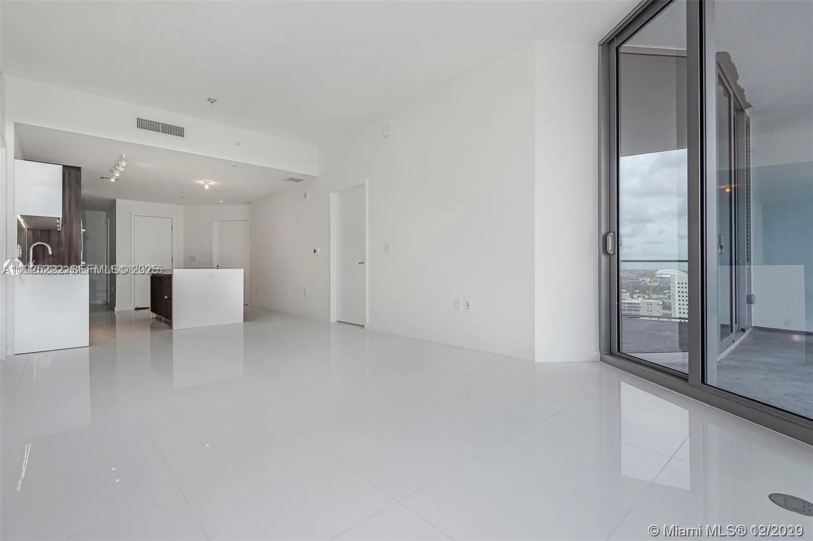 851 NE 1st Ave # 1608, Miami, FL 33132 photo 5