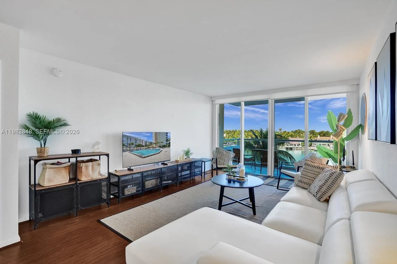 5600 Collins Ave # 5R, Miami Beach, FL 33140 photo 10
