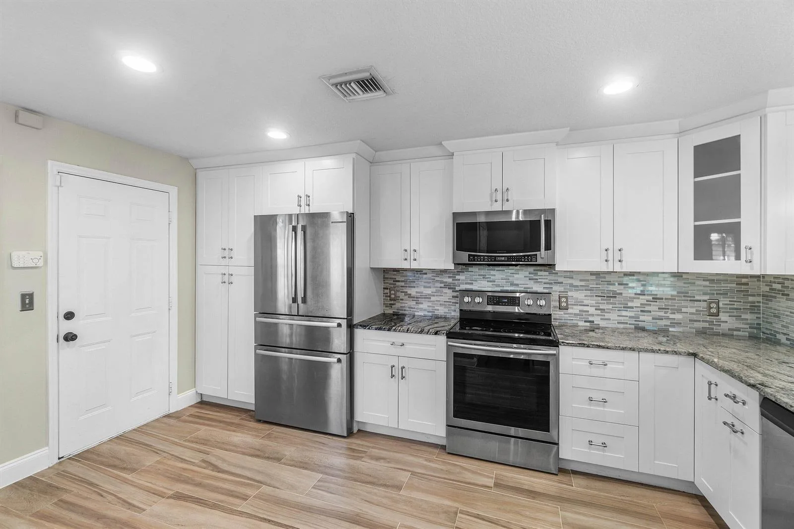 1215 E LANCEWOOD Place, Delray Beach, FL 33445 photo 6