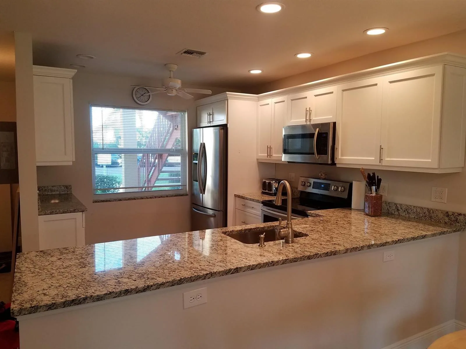 717 S US Hwy 1 # Unit 304, Jupiter, FL 33477 photo 5