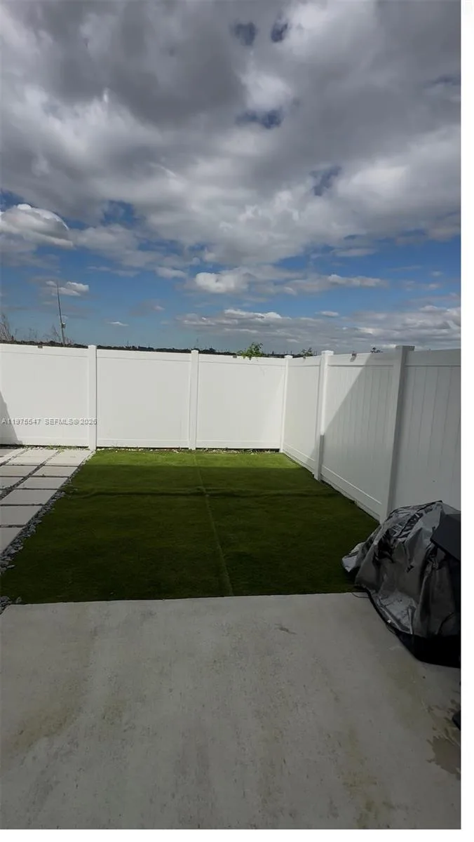 1070 NW 6th Ter, Florida City, FL 33034 photo 13