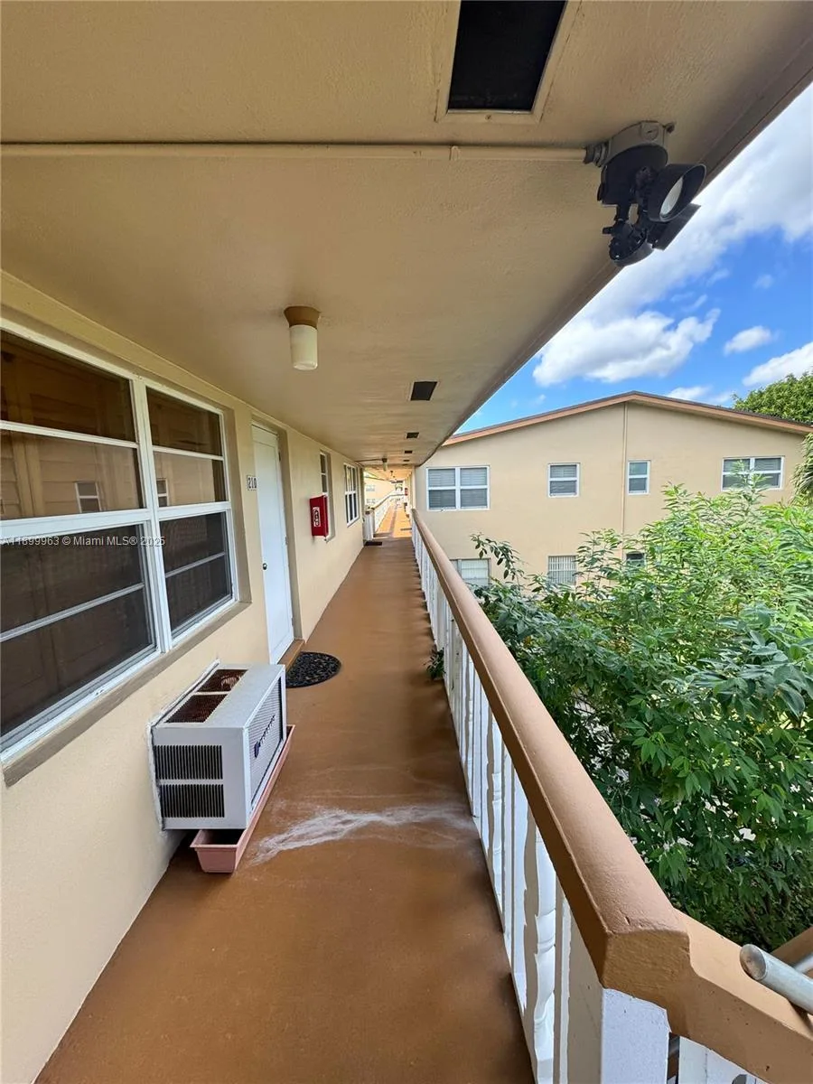 211 Coventry I # 211, West Palm Beach, FL 33417 photo 10