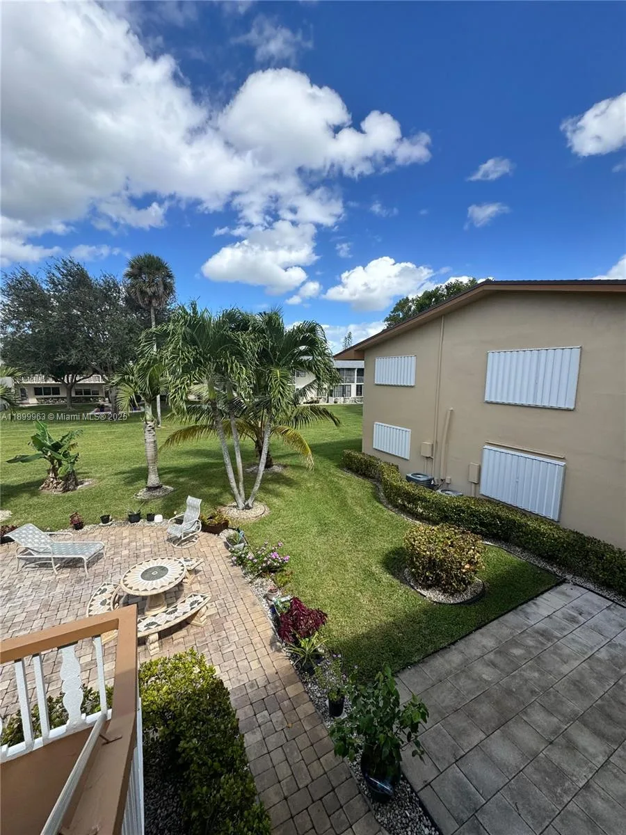 211 Coventry I # 211, West Palm Beach, FL 33417 photo 2