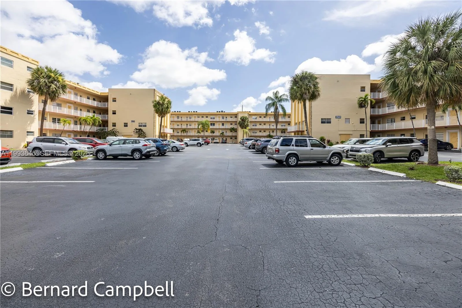3940 NW 42nd Ave # 417, Lauderdale Lakes, FL 33319