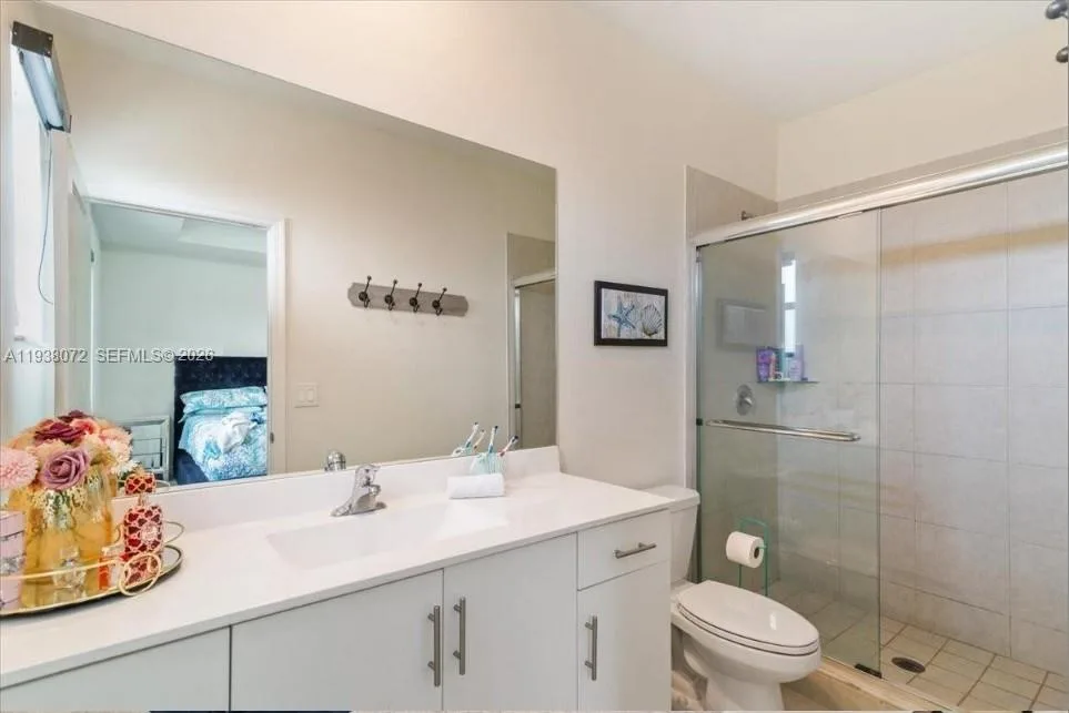 11431 W 32nd Ln, Hialeah, FL 33018 photo 13