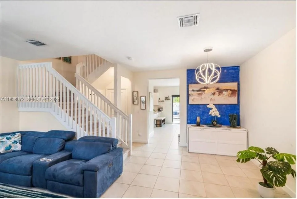 11431 W 32nd Ln, Hialeah, FL 33018 photo 5