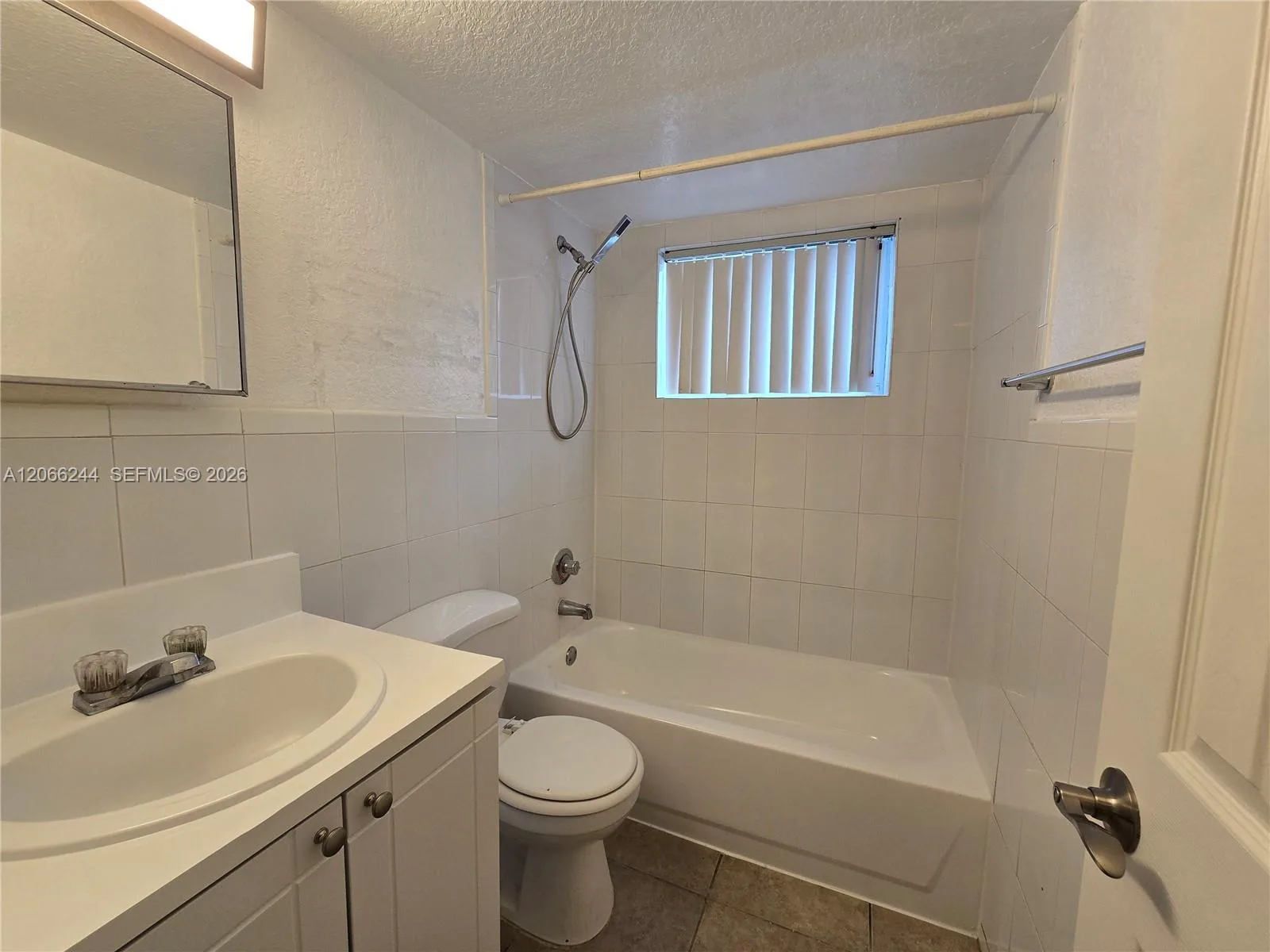 2330 NW 11th St # 15, Miami, FL 33125 photo 12