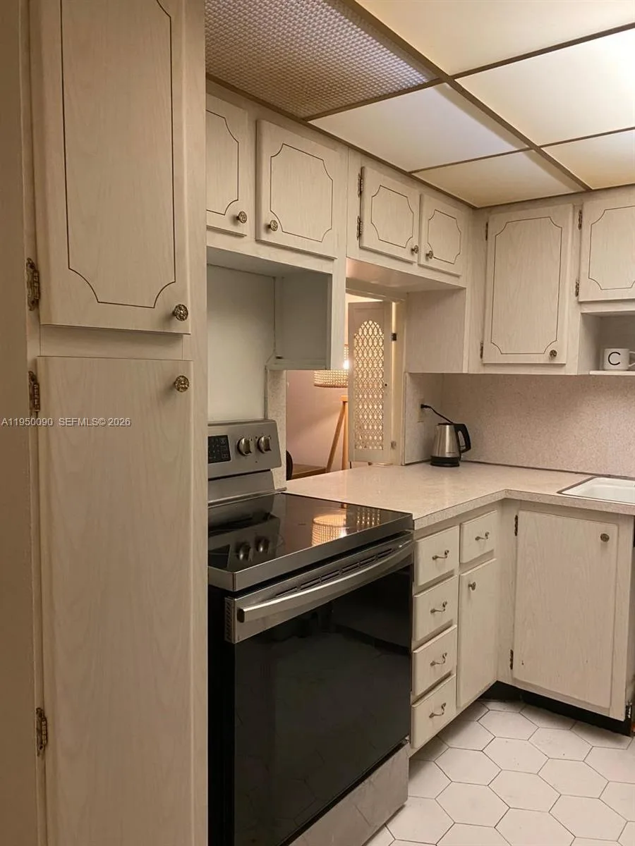 1825 S Ocean Dr # 707, Hallandale Beach, FL 33009 photo 11
