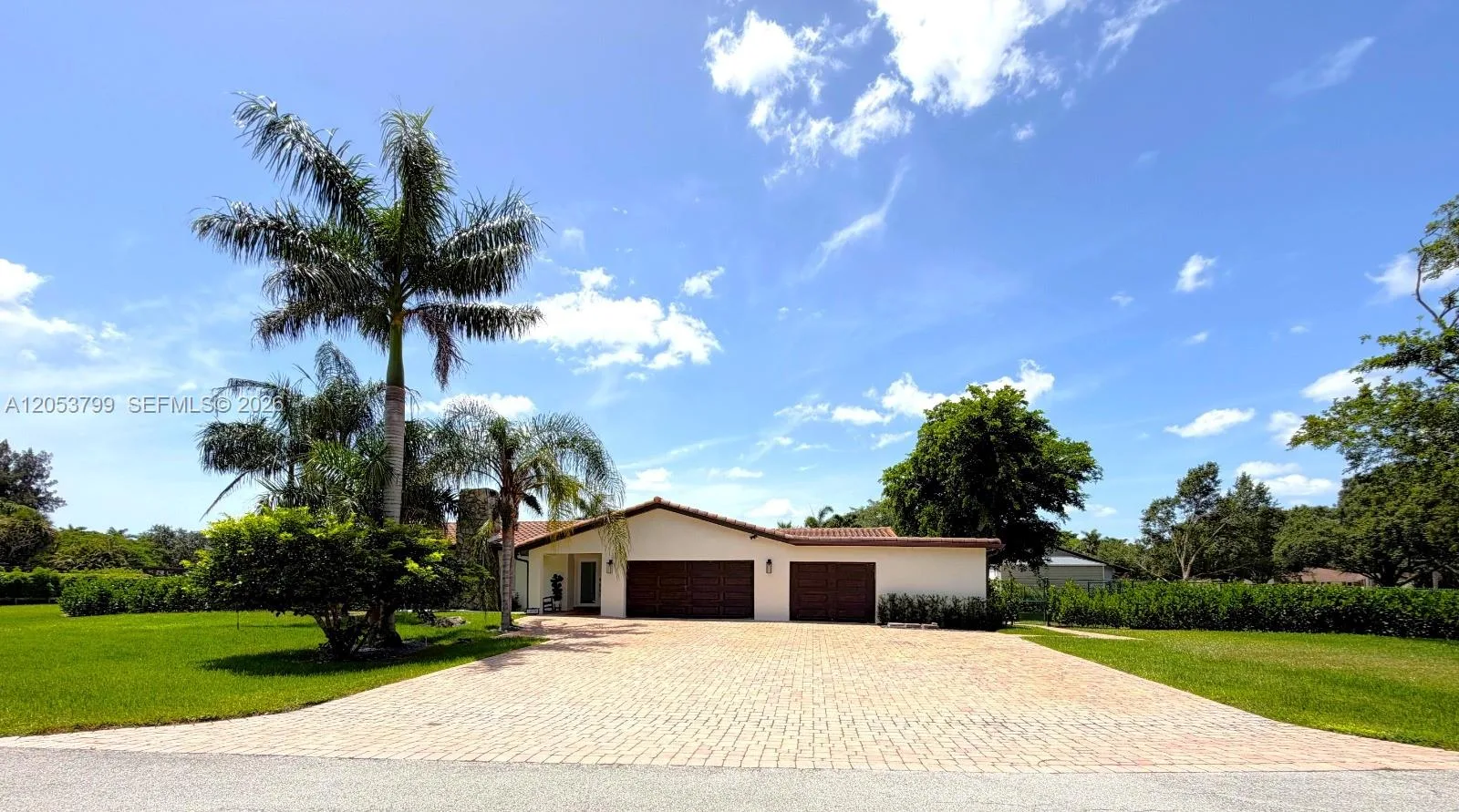 10950 SW 40th Ct, Davie, FL 33328 photo 4