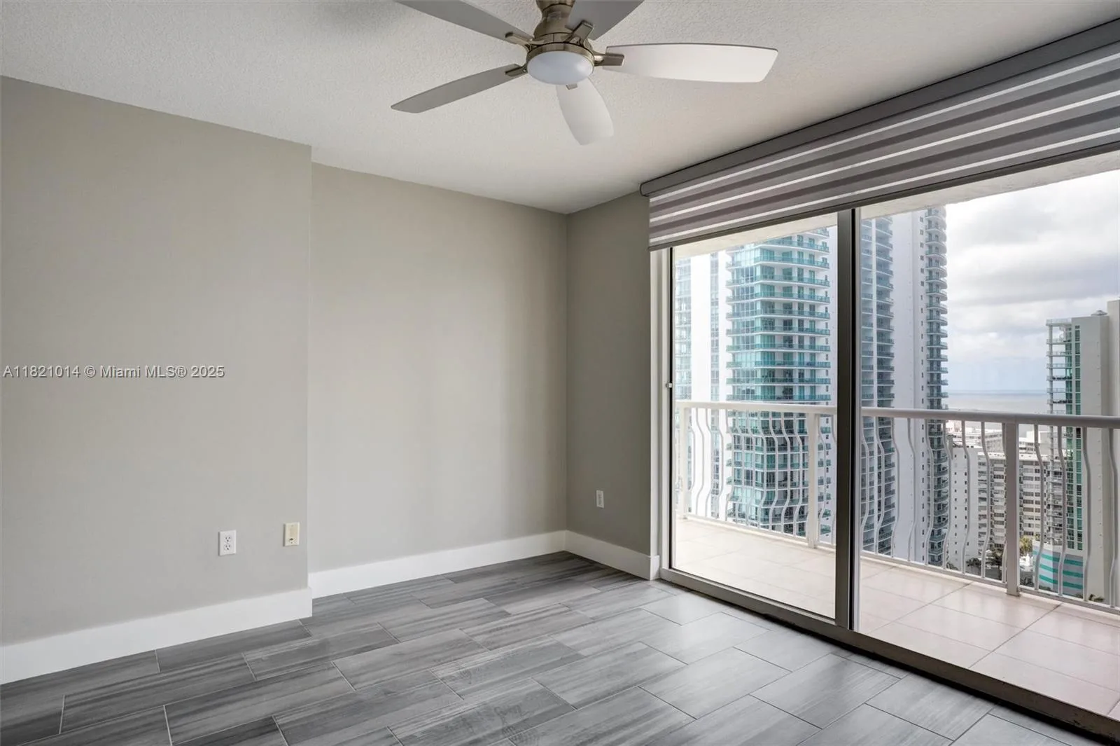 1200 Brickell Bay Dr # 2501, Miami, FL 33131 photo 13