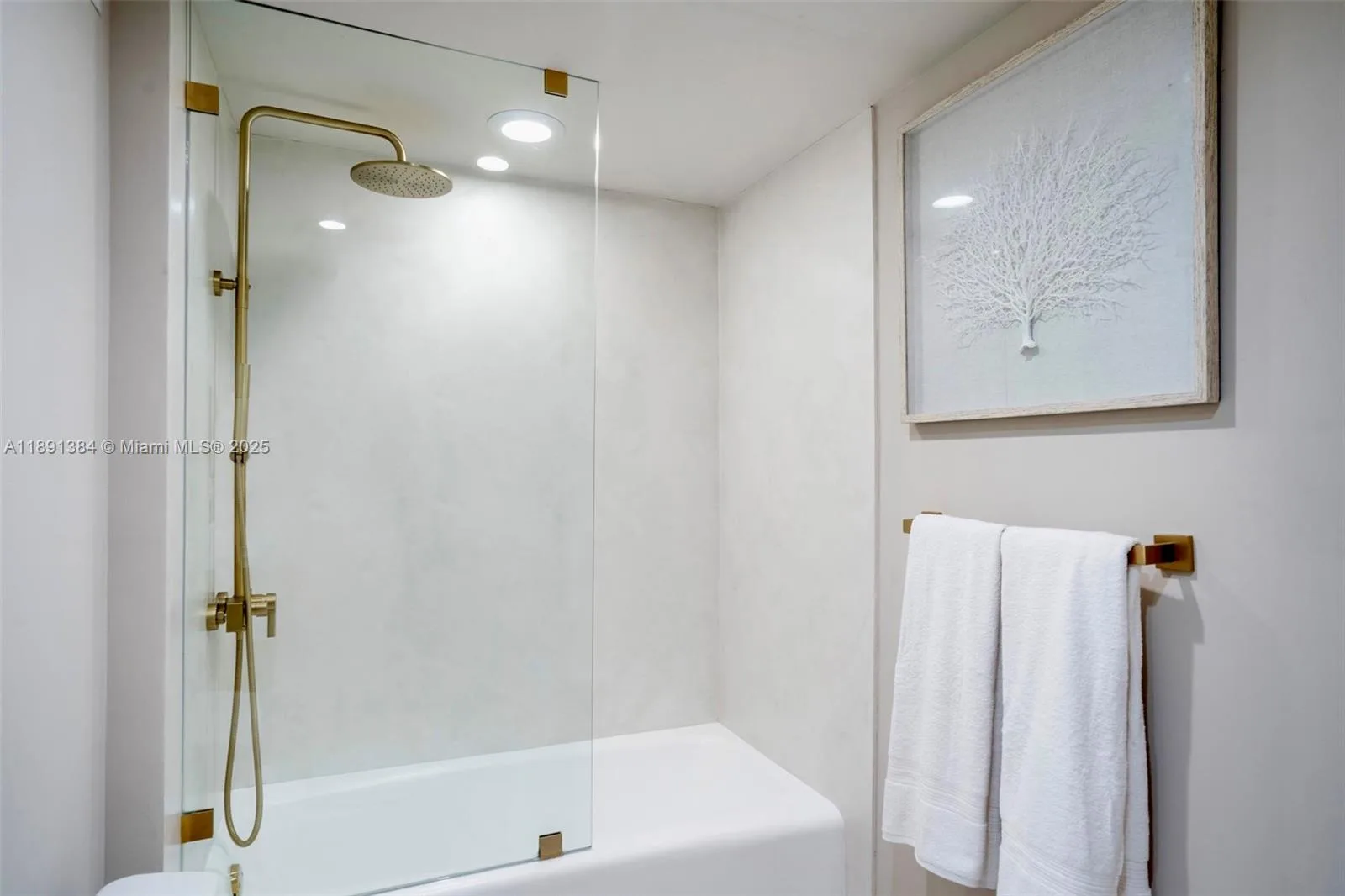 2301 Collins Ave # 836, Miami Beach, FL 33139 photo 12