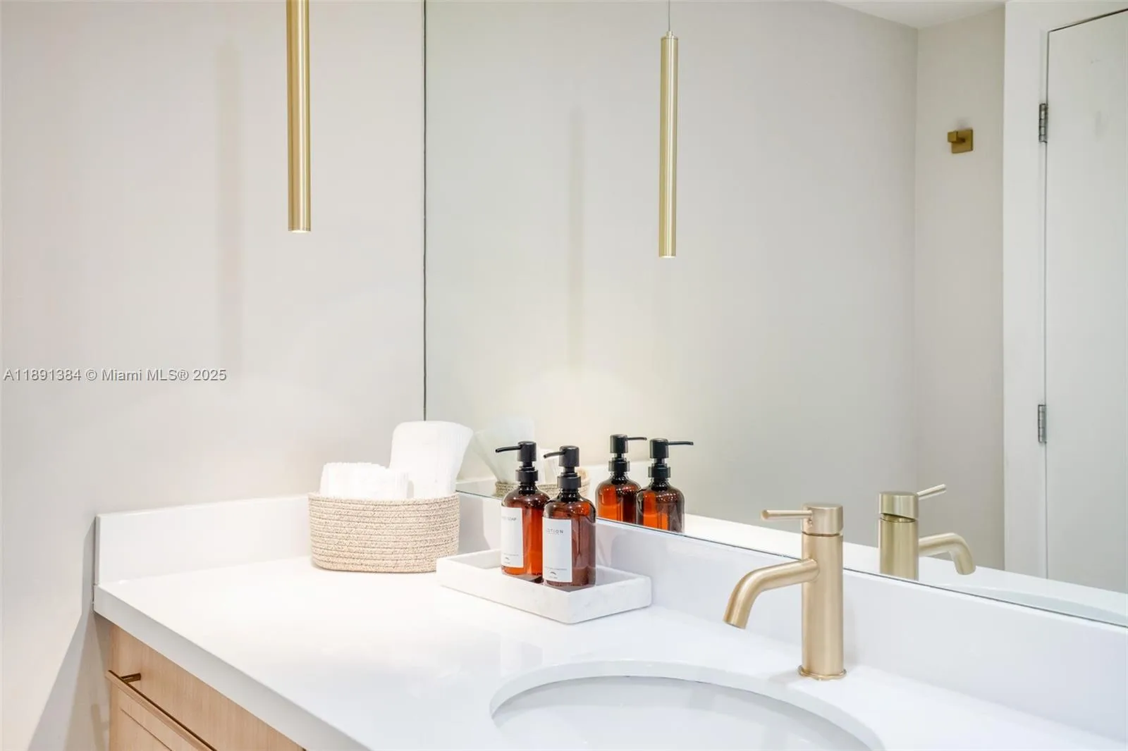 2301 Collins Ave # 836, Miami Beach, FL 33139 photo 13