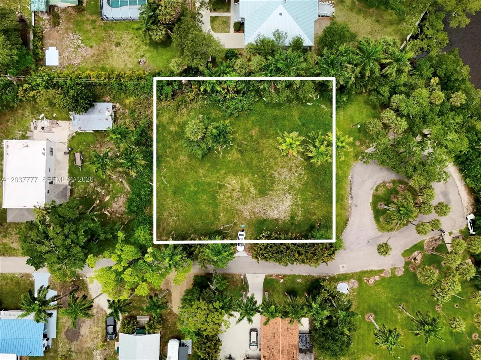 304 ROYAL PALM PARK RD, Fort Myers, FL 33905