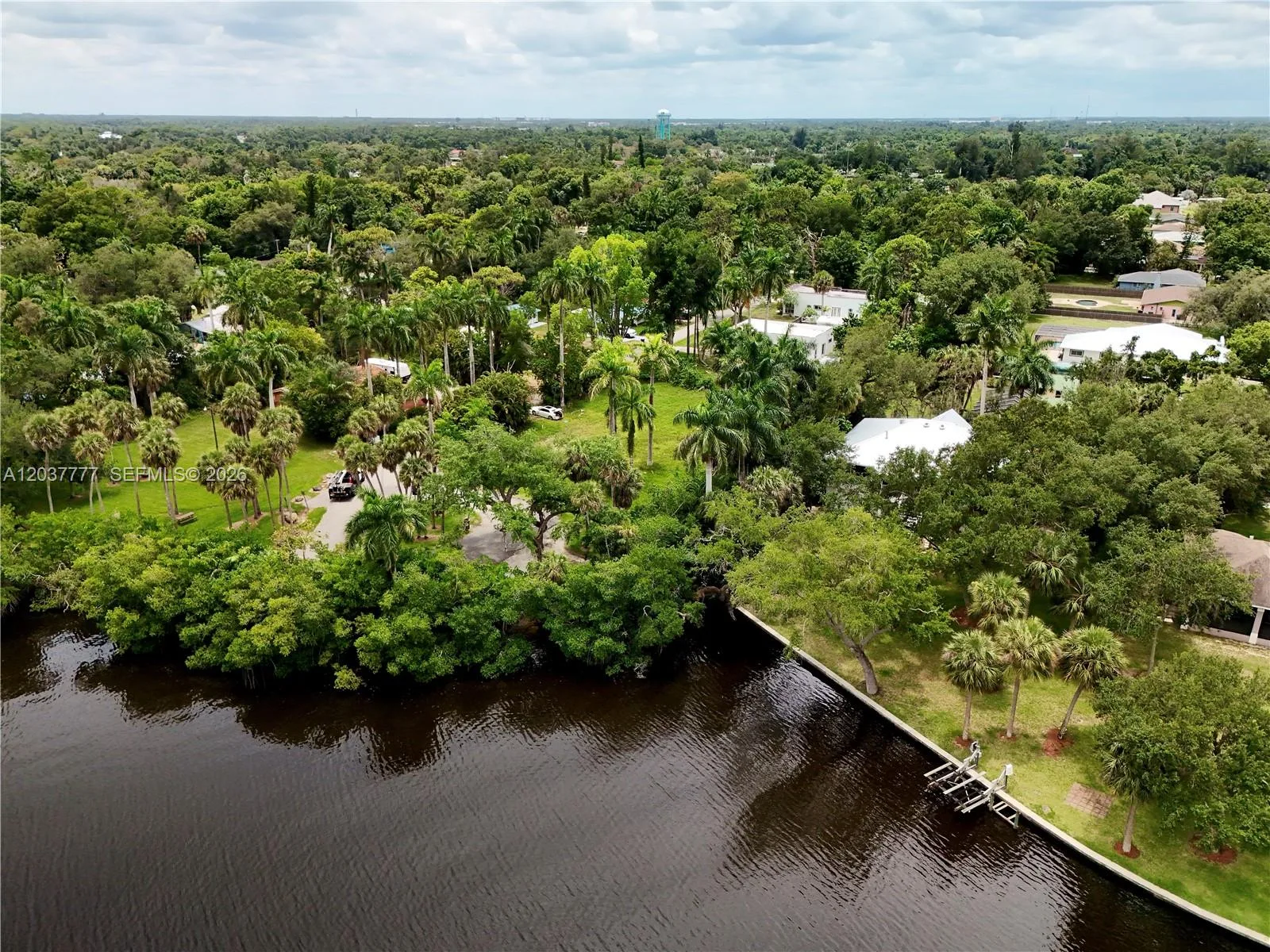 304 ROYAL PALM PARK RD, Fort Myers, FL 33905 photo 12