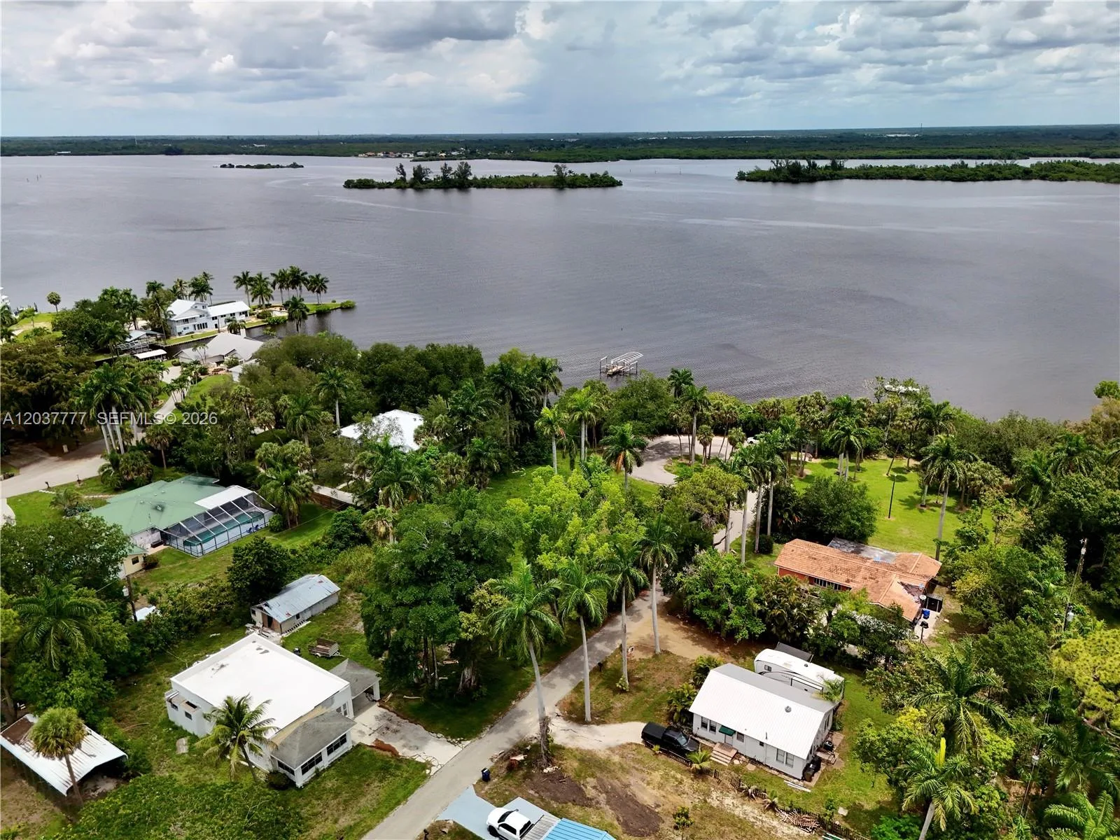 304 ROYAL PALM PARK RD, Fort Myers, FL 33905 photo 7